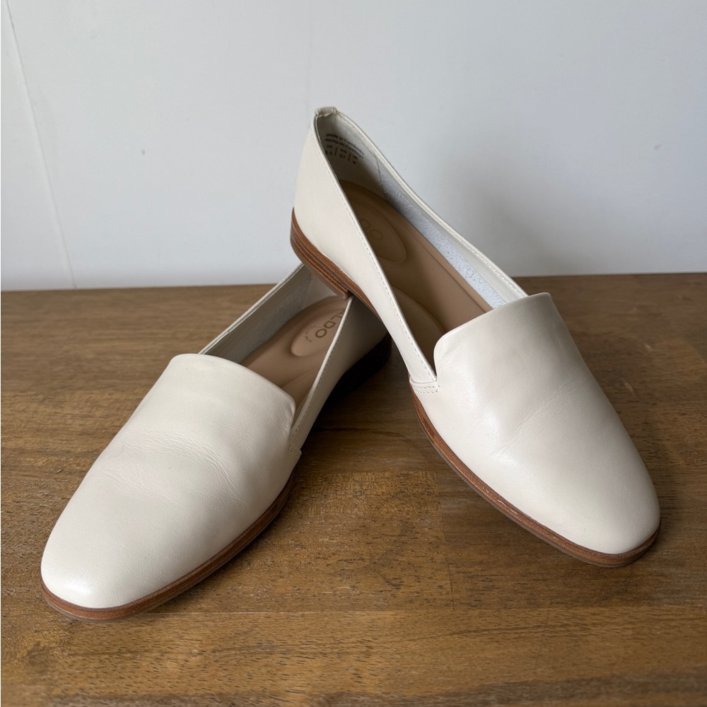 Aldo Flats Off-White Size 6.5